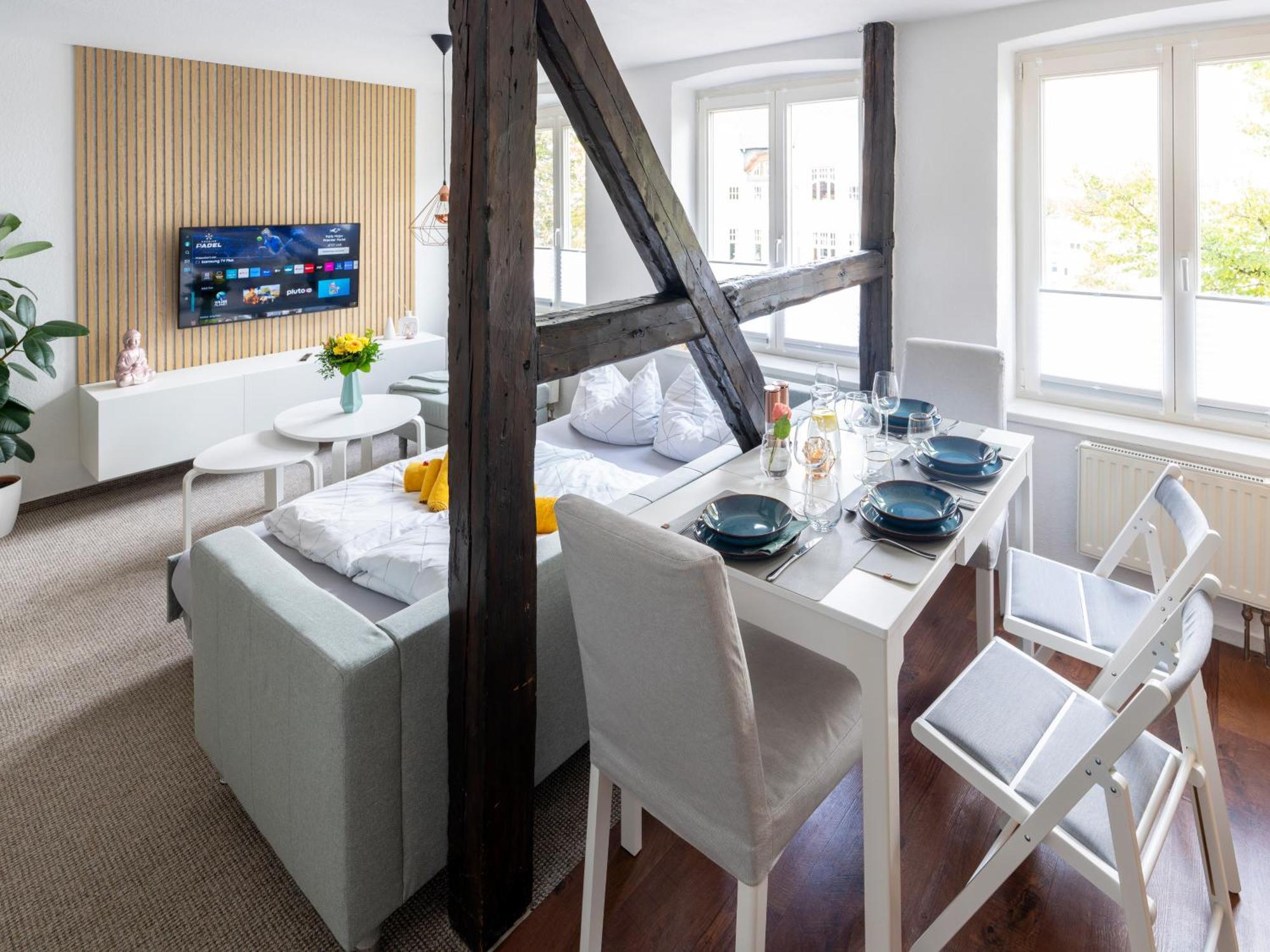Schlosskoenig - Modernes & Zentrales Apartment Mit Balkon Und Arbeitsplatz Schwerin  Kültér fotó