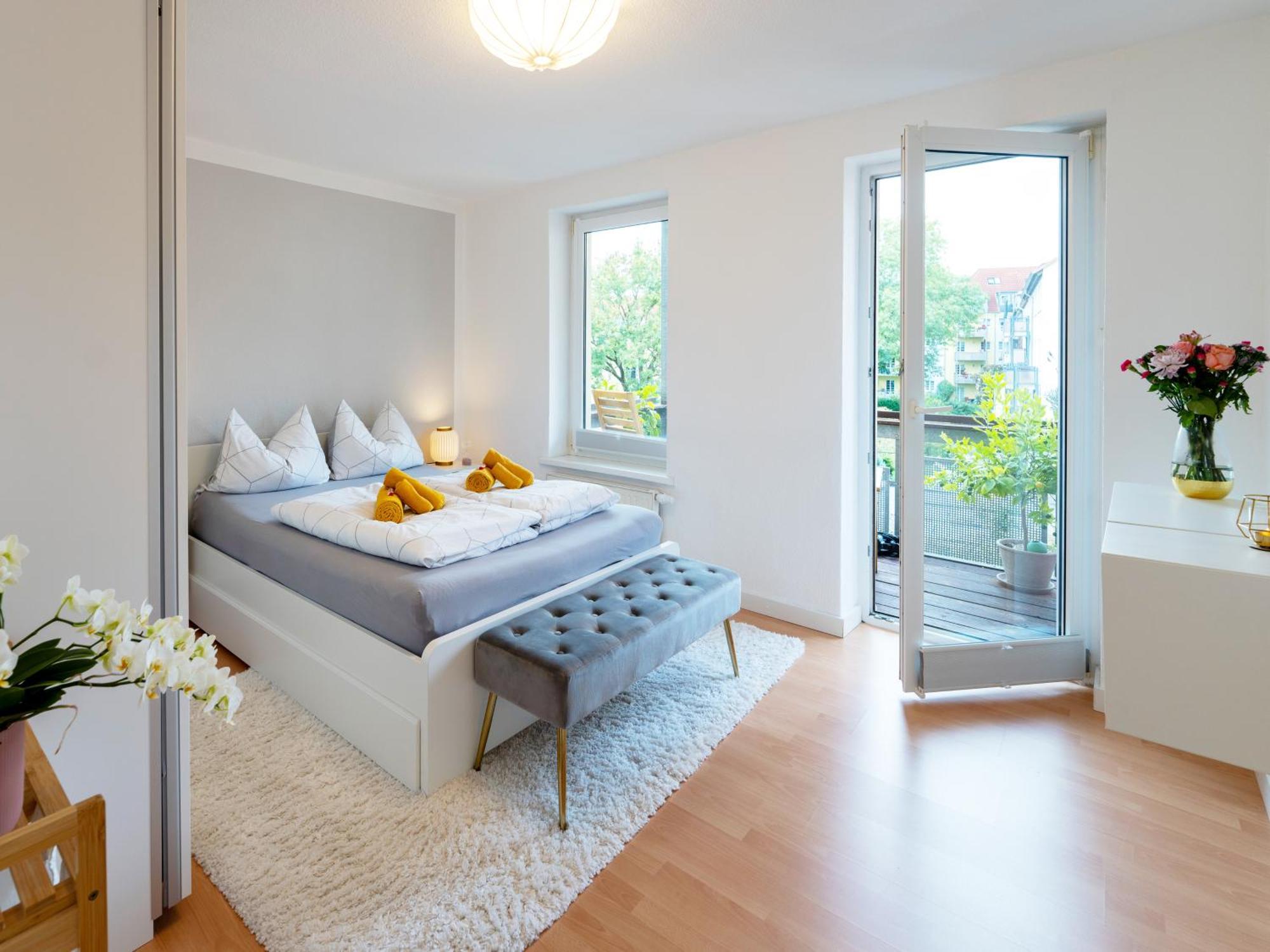 Schlosskoenig - Modernes & Zentrales Apartment Mit Balkon Und Arbeitsplatz Schwerin  Kültér fotó