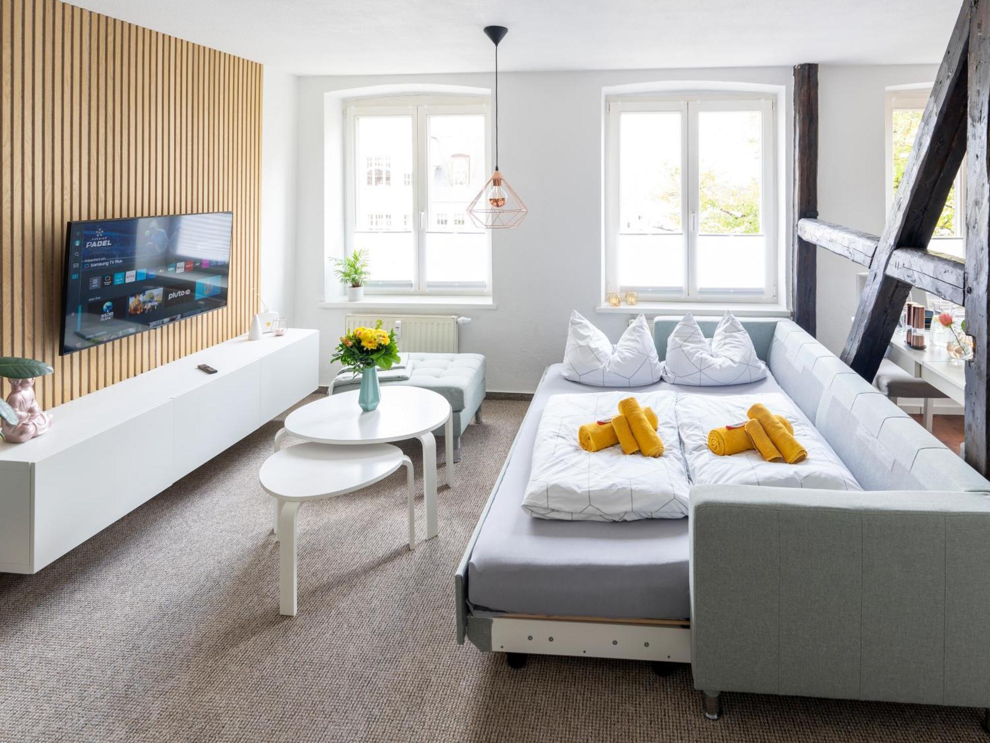 Schlosskoenig - Modernes & Zentrales Apartment Mit Balkon Und Arbeitsplatz Schwerin  Kültér fotó