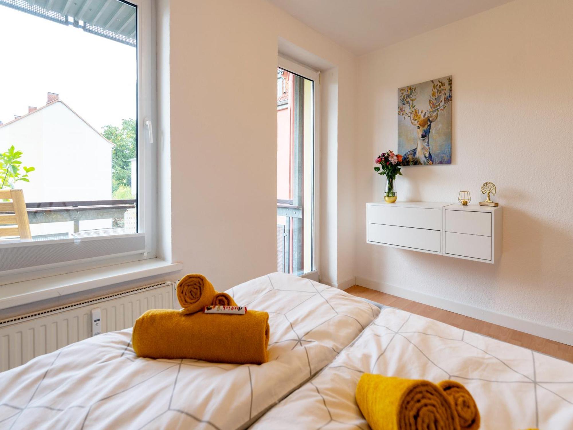 Schlosskoenig - Modernes & Zentrales Apartment Mit Balkon Und Arbeitsplatz Schwerin  Kültér fotó