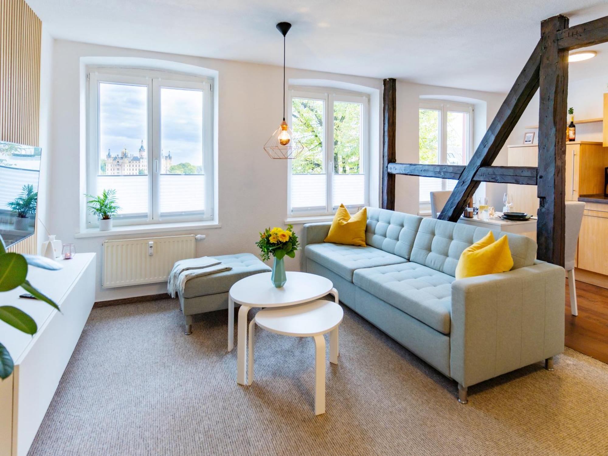 Schlosskoenig - Modernes & Zentrales Apartment Mit Balkon Und Arbeitsplatz Schwerin  Kültér fotó